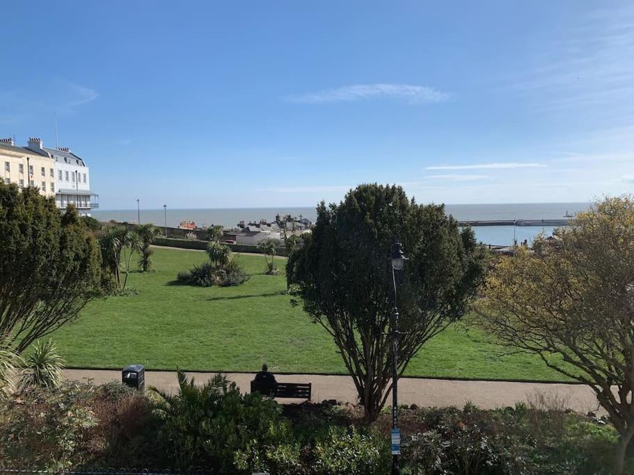 Georgian 5 Storey House, Seaviews, Cinema Room Ramsgate Exterior photo